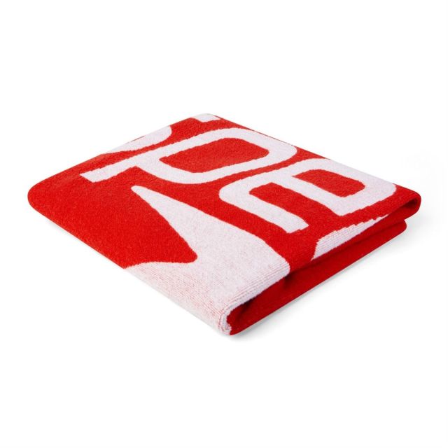 Speedo Logo towel 8-00413517017 Fed Red / White 75cm x 145 cm